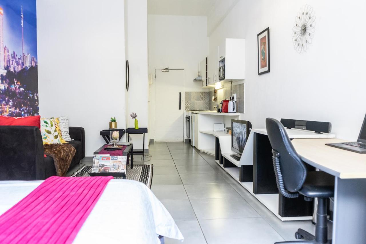 Stunning Maboneng Precinct Studio Apartment At 12 Decades Building Johannesburg Zewnętrze zdjęcie